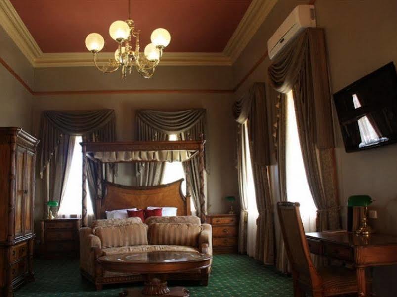 Denison Boutique Hotel Рокгемптон Экстерьер фото